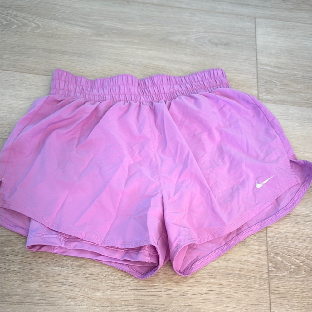 Nike Pink Athletic Shorts Relaxed Fit